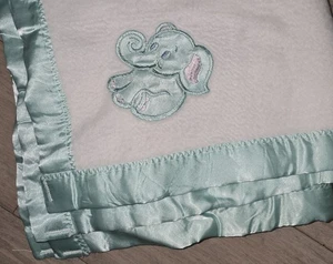Vintage Dundee Baby Blanket White Green Satin Trim Elephant 34x44  - Picture 1 of 7