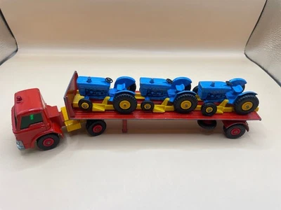 Matchbox Lesney King Size K-20 Tasker Transporter Ford con 3 trattori Ford - Immagine 1 di 4