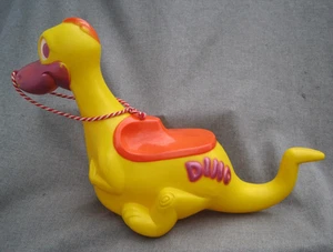 DE COLECCIÓN AÑOS 60 PLÁSTICO DURO Los Picapiedra Dino el Dinosaurio Cochecito Juguete - Imagen 1 de 16