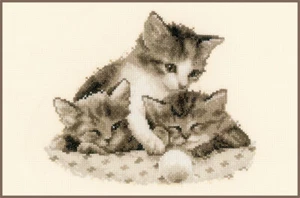 Vervaco Counted Cross Stitch Kit Little Kittens 9.2" x 8" - Picture 1 of 3