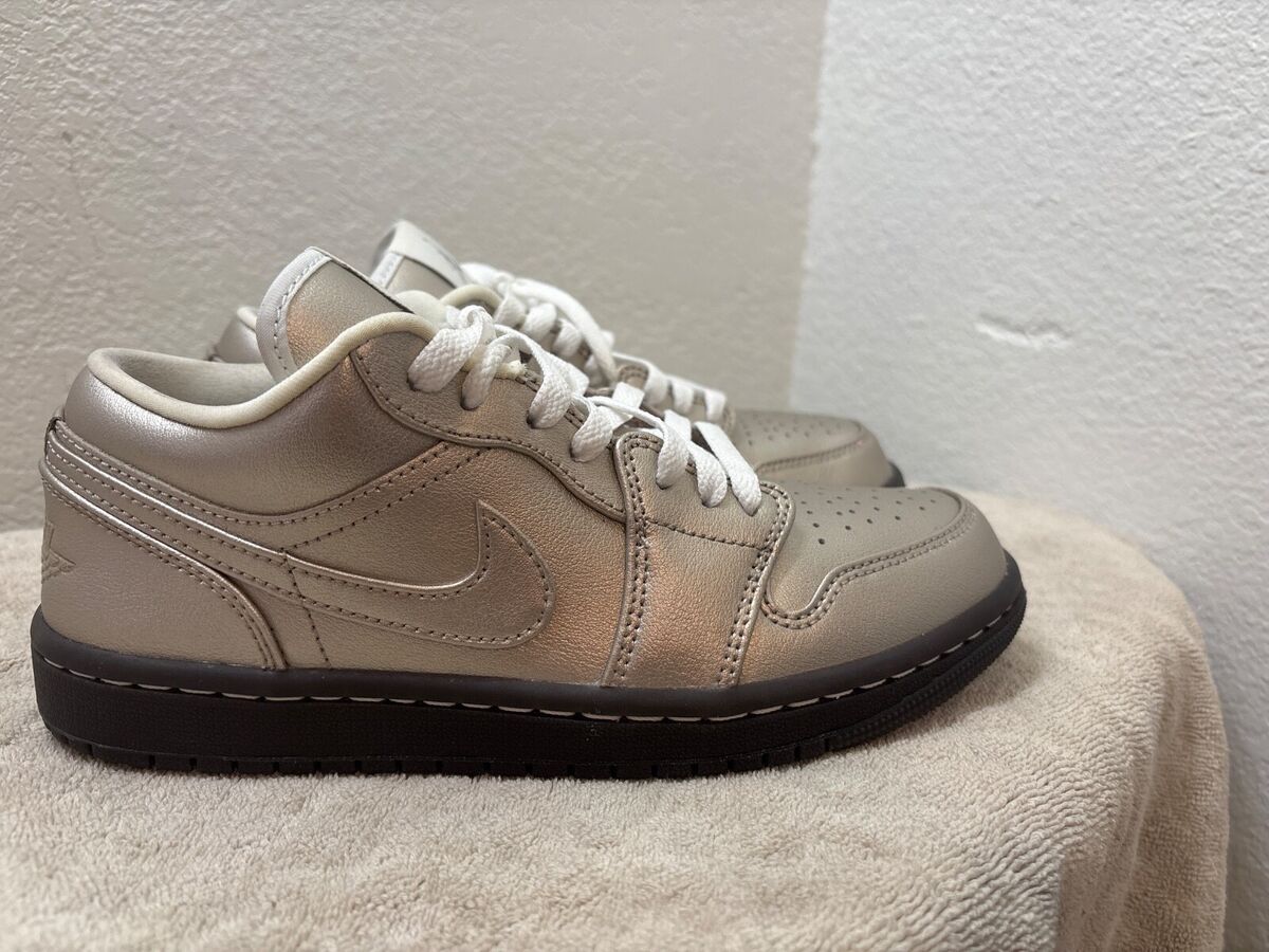 NIKE エアージョーダン　金属製　メタルタグ 10/28発売｜Nike Women's Air Jordan 1 Low SE 