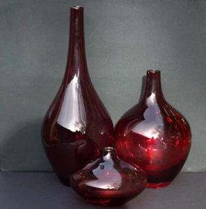 3 x Vintage IKEA Red 'Salong' Scandinavian Art Glass Bottles by Johanna Jelinek - Picture 1 of 8