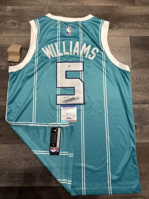 LAMELO BALL Autographed Charlotte Hornets Custom Jersey With 