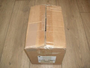 Allen Bradley Servo Motor MPL-B320P-RJ72AA Open box - Bild 1 von 3