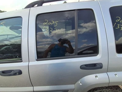 (LOCAL PICKUP ONLY) Rear Back Door Fits 03-07 LIBERTY 2526454 Foto 1 de 4