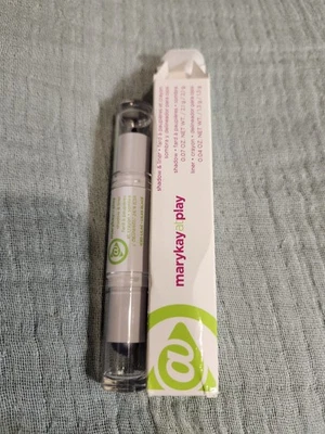 Mary Kay At Play Shadow & Liner Duo ICED LILAC D84187 NIB Discontinued  - Image 1 of 4