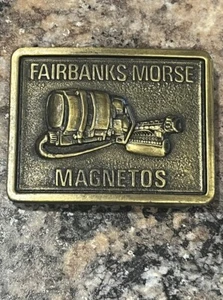 Hebilla de latón vintage Fairbanks Morse Magnetos 3" - Imagen 1 de 4
