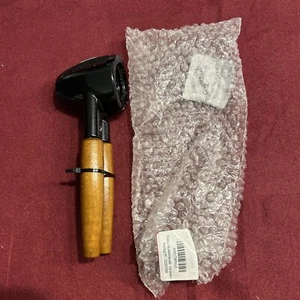 Nussknacker Mit Holzgriff NEU  - Bild 1 von 1