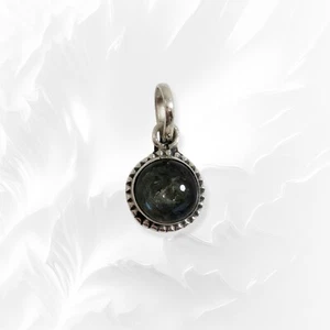 Genuine 925 Sterling Silver Woman Pendant With Authentic Labradorite Gemstone - Picture 1 of 3