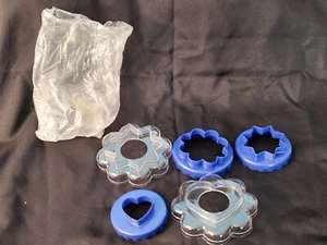 RARE Blue NEW Vintage Tupperware Cookie Cutter Complete Set with Clear Cover NOS - Picture 1 of 21