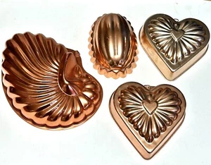 4 MOLDES DE POSTRE DE GELATINA DE COBRE Y ALUMINIO DE COLECCIÓN CORAZONES CONCHA - Imagen 1 de 7