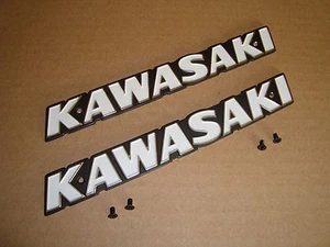 Kawasaki Z 900 + Z 1000 A Embleme für Tank 2 Stück 142mm Lochabstand Emblem deco - Bild 1 von 5