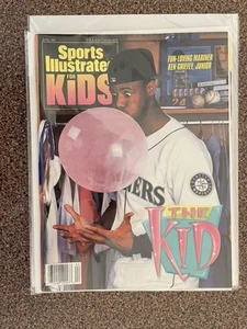 Griffey Jr MINT MAGAZINES 10-Random With Backers Boards & Bags - Picture 1 of 11