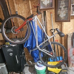 Mtn Bike - Picture 1 of 5