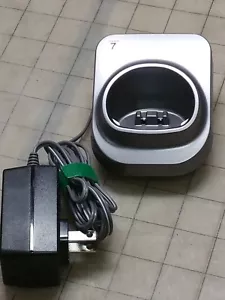 Panasonic PNLC1008ZA telefono cordless portatile CARICABATTERIE con adattatore di alimentazione AC argento - Foto 1 di 1