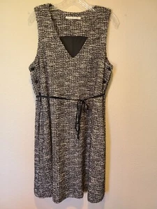 maternity & nursing dress - Picture 1 of 3