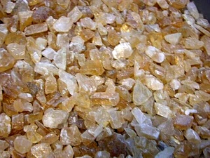 Citrine calcite smaller 1/2-3/4" 1 pound lots free priority shipping - Picture 1 of 2