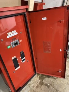 SIEMENS 200AMP 600V 3 PH 12 CIRCUIT MAIN BREAKER PANEL INDUSTRIAL SENTRON ⚡️ - Picture 1 of 17