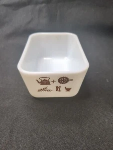 Pyrex Early American 1 1/2 Pint Loaf Pan- Bottom Only - Picture 1 of 5