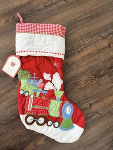 NWT Pottery Barn Kids Red White Quilted Stocking Applique Train Christmas - Afbeelding 1 van 4
