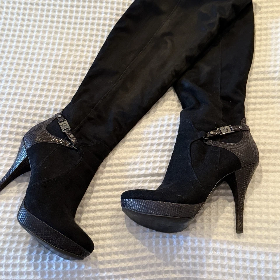 Sexy Botas Guess Negras para Mujer Piel de Serpiente Gamuza Sobre la Rodilla Tacones de aguja Talla 8 Foto 1 de 4