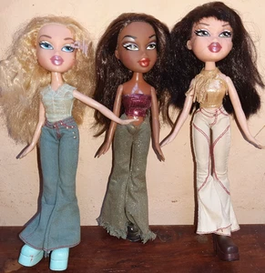 LOTTO 3 BAMBOLE BRATZ MGA - Foto 1 di 2