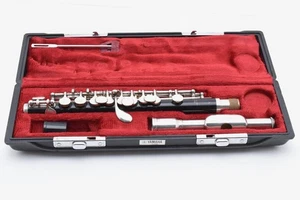 Yamaha YPC-32 Piccolo Wind Musical Instrument Japan YPC32 A 2572945 - Picture 1 of 14