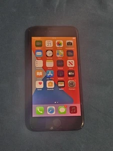 **Pièces uniquement** Apple iPhone SE 2020 - Photo 1 sur 3