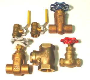 6 VERSCHIEDENE MESSINGVENTILE - ABSPERRSCHIEBER, KUGELHÄHNE, RÜCKSCHLAGVENTIL - SUPER ANGEBOT - Bild 1 von 1