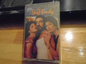SEALED RARE OOP The Perez Family CASSETTE TAPE soundtrack ALAN SILVESTRI Tomei ! - Picture 1 of 2