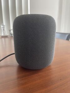 Apple Homepod Smart Wi-Fi Speaker - Space Grey, Will not power on. For parts