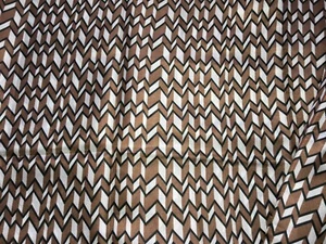 Tissu moderne polyester 100% tergal larg 114 cm x H 180 réf A379 - Picture 1 of 3