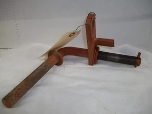 SA1 CASE/Ingersoll 220, 222, 224 Part # C18777 Tractor Steering Spindle Left - Picture 1 of 4