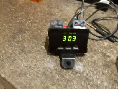 Toyota Rav4 1996-2000 Dash Clock  display hour minute time oem FREE SHIP  - Image 1 of 4