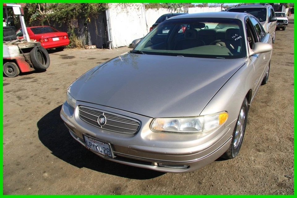 Buick Regal LS 2001 Foto 1 de 4