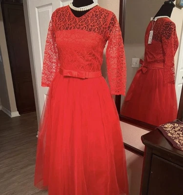 Vestido niña encaje rojo con lazo talla no se muestra, puede caber niña 11 o 12 años Foto 1 de 4