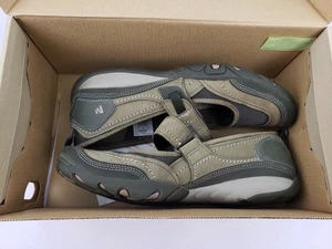 Merrell Mimosa Emme Mary Jane Shoes Womens Sz 8.5 Dusty Olive Slip On Closed Toe - Picture 1 of 15