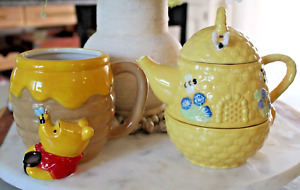 Disney Hallmark Winnie The Pooh Ceramic Mug & Honeybee Stackable Tea Pot For One