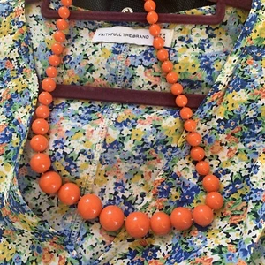 Vintage Orange Bead Necklace graduated, strung. Rockabilly Boho, ‘30’s - ‘80’s - Picture 1 of 2