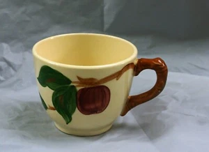 Original Franziskaner Apfel Franziskaner Ware verschiedene Logos auf dem Sockel TOP - Bild 1 von 8