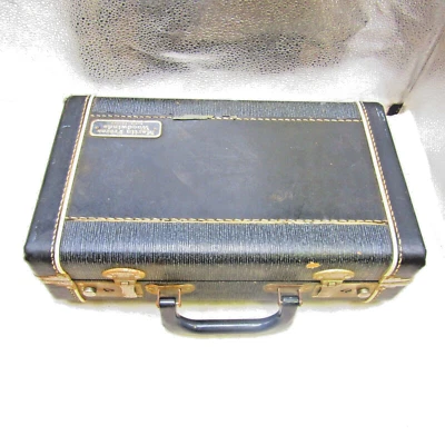 Clarinet & case by Martin Freres, Paris - Image 1 of 4