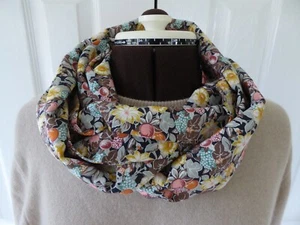 Neu Liberty London 100 % Seide Krepp Chine Stoff Infinity Schal G'den of Tempt. - Bild 1 von 5