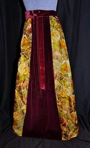 VTG 60s 70s Staron Velvet Floral Maxi Wrap Skirt Size SM Holiday Made in France - Picture 1 of 9