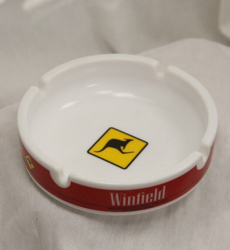 Winfield ash tray  glass  white  kangaroo  5.75 incers  RETRO!