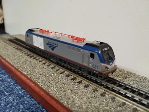 Kato N Gauge US Amtrak Diesel Electric locomotive. - Picture 1 of 6