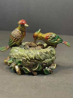 Cristales de Swarovski pájaros en nido huevos con joyas esmalte bisagras caja de baratija Rucinni Foto 1 de 4