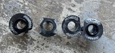 Soportes de soporte sensores de estacionamiento parachoques delantero Chevrolet Tahoe Suburban 2021-2024 Foto 1 de 4