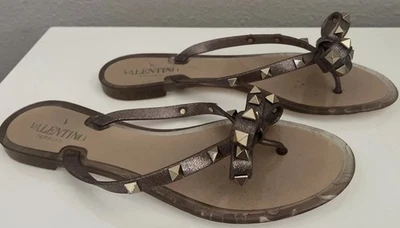Valentino Studded Flip Flips Sz 39 - Image 1 of 3