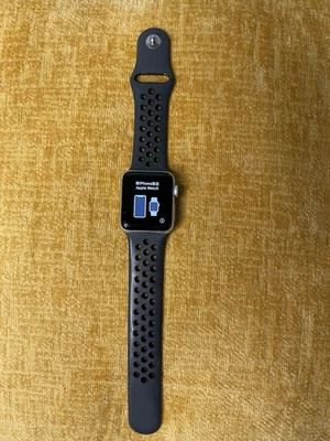 APPLE Watch Series 3 GPS LTE - 38MM Aluminum Case A1860 - Silver - Image 1 of 4