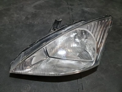 Farol de halogênio Ford Focus 2000-2002 - Imagem 1 de 4
